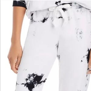 NWT Prince & Peter BLack/White Joggers Size L